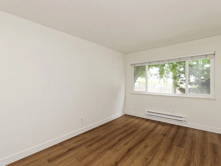 184 Callan — Photo 16
