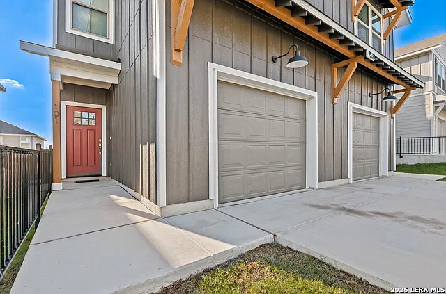 3 bed, 2.5 bath, 1513 sqft, $1,750 — Photo 3