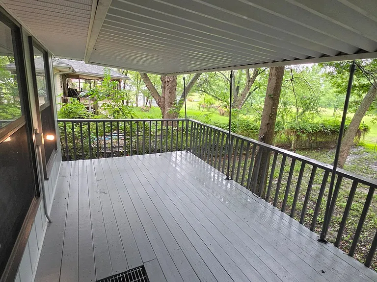 1007 S Water St — Photo 26