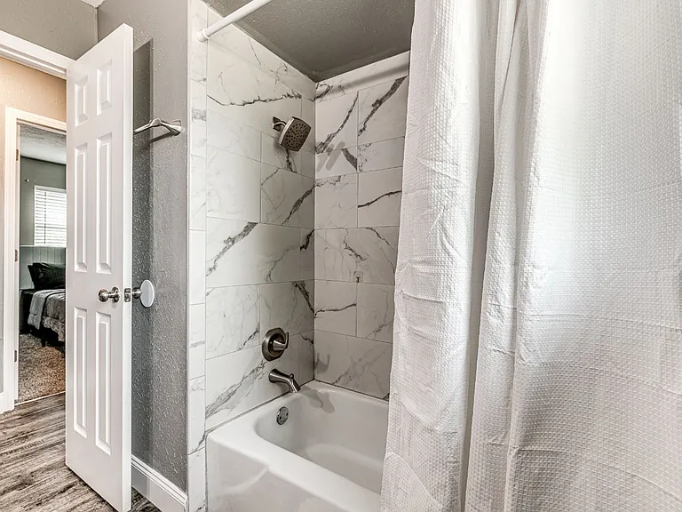 10005 Waverly Ave — Photo 10