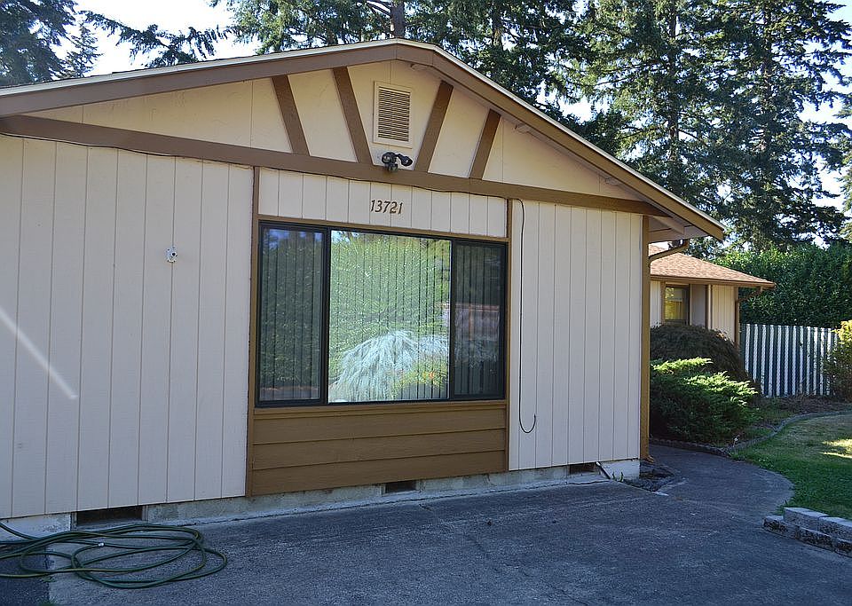 2nd image of 13721 9th Avenue Ct E