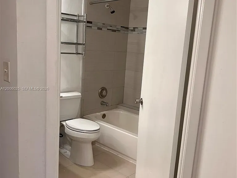 8290 Lake Dr #108 — Photo 30