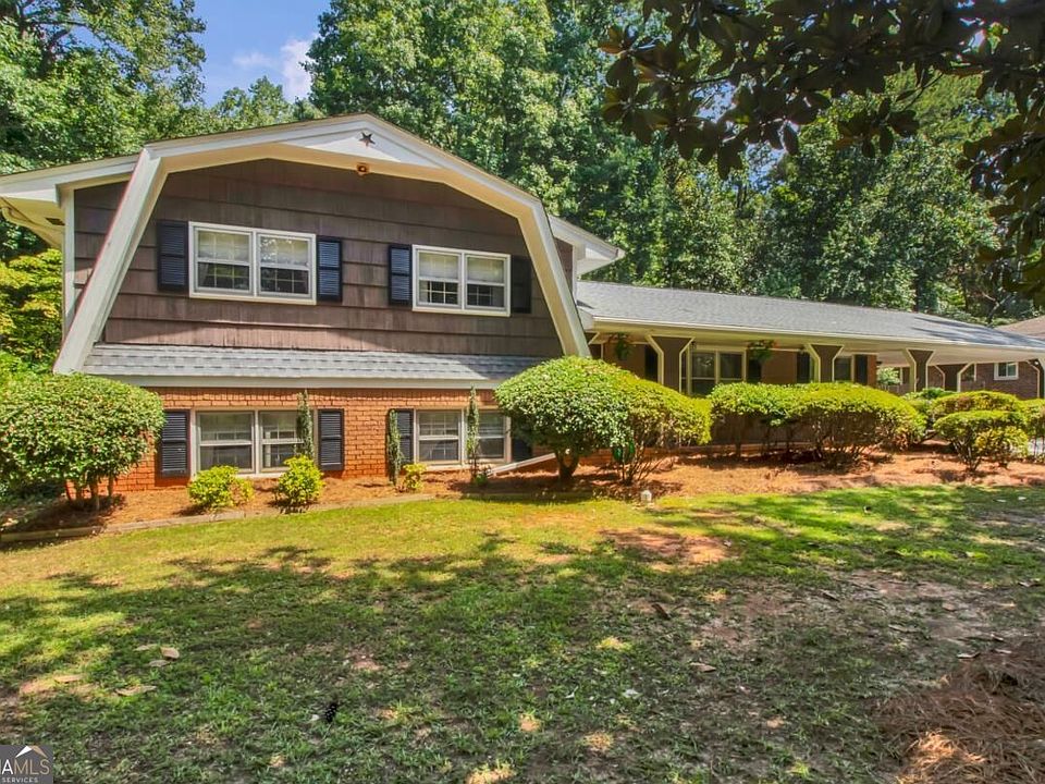 1st image of 4577 N Peachtree Rd