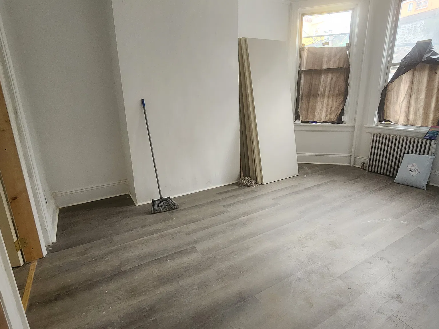 3 bed, 3000 sqft, $2,750 — Photo 2
