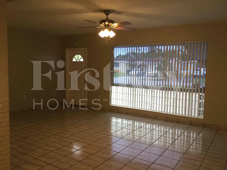 7925 Indigo St — Photo 2