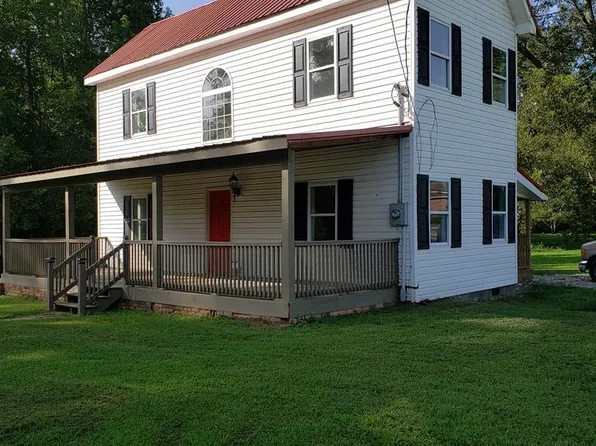 802 W College St, Bowdon, GA 30108