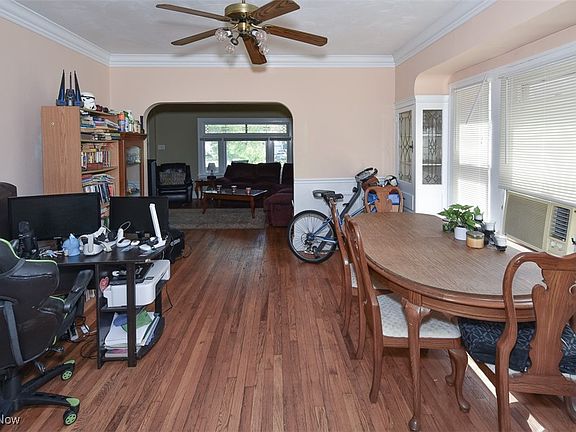 5th image of 2220 Carabel Ave