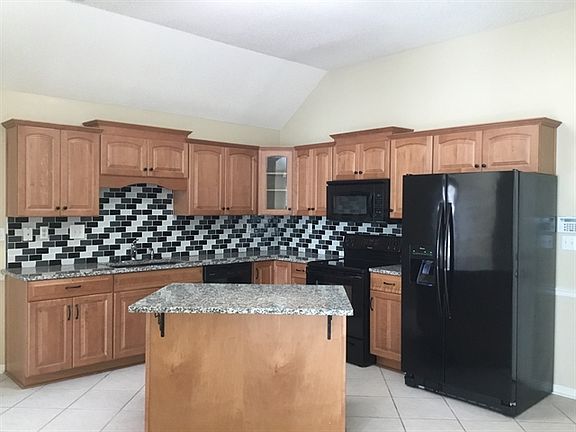 5th image of 1698 Tamhaven Ct