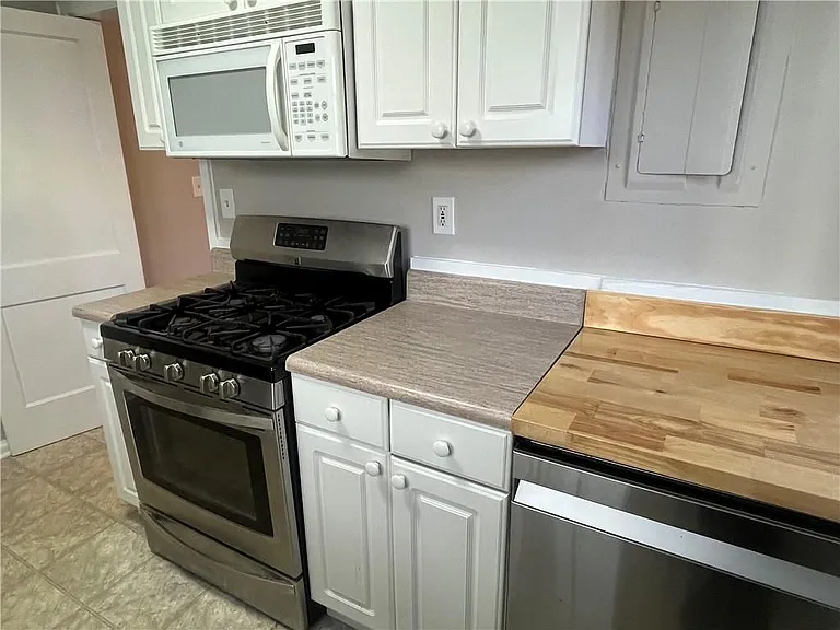 1192 Kingsley Cir — Photo 14
