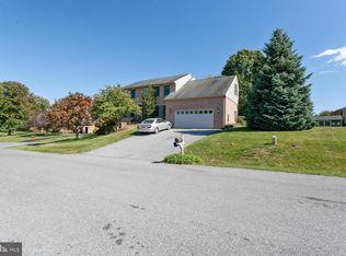 9909 Sandlewood Ct, Hagerstown, MD 21740