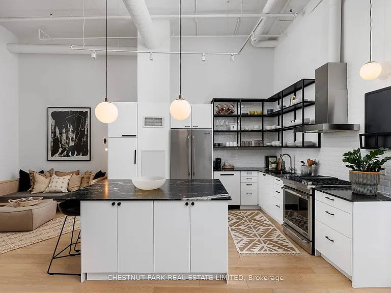 90 Sumach St #313 — Photo 8