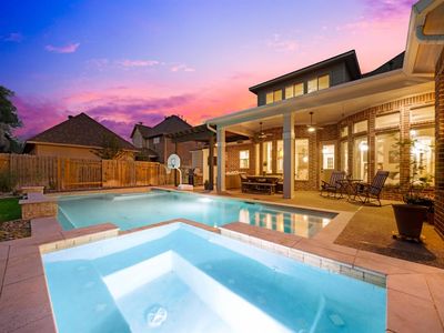 2437 Mountain Falls Court, Friendswood, TX, 77546
