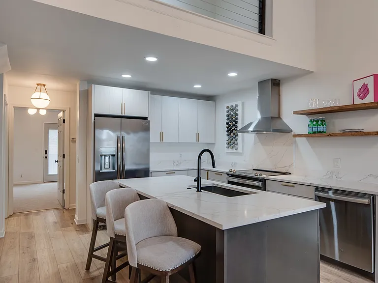 102 Villa View Ct — Photo 10