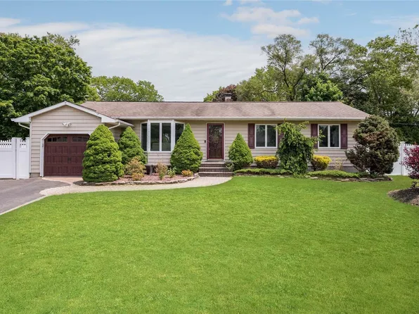 413 N Tree Road, South Setauket, NY 11720