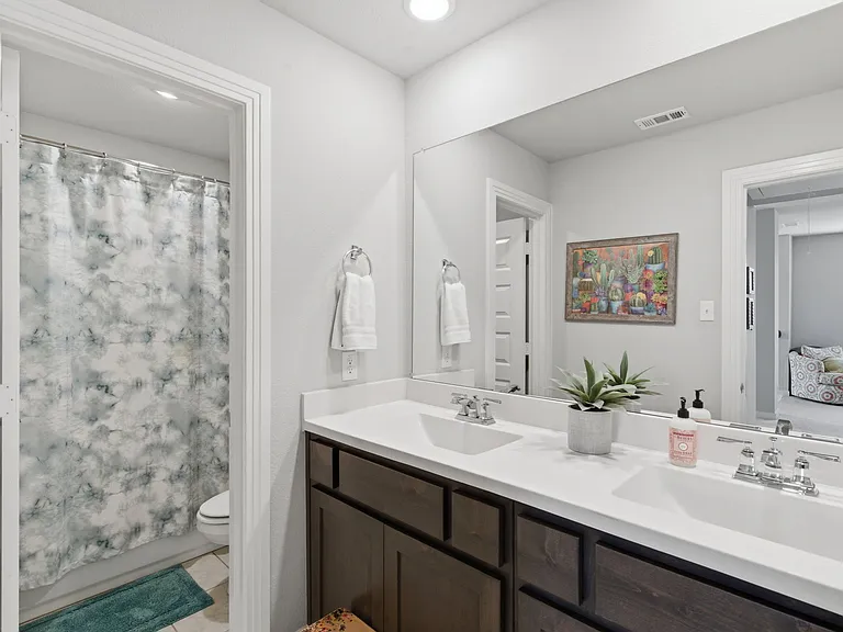 2225 Elm Pl — Photo 24