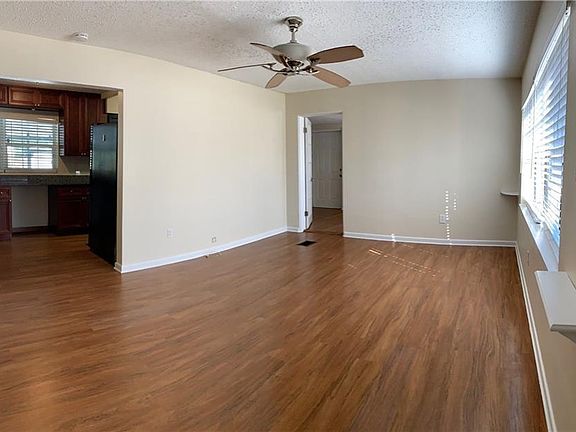 3rd image of 5427 Kalmia Dr