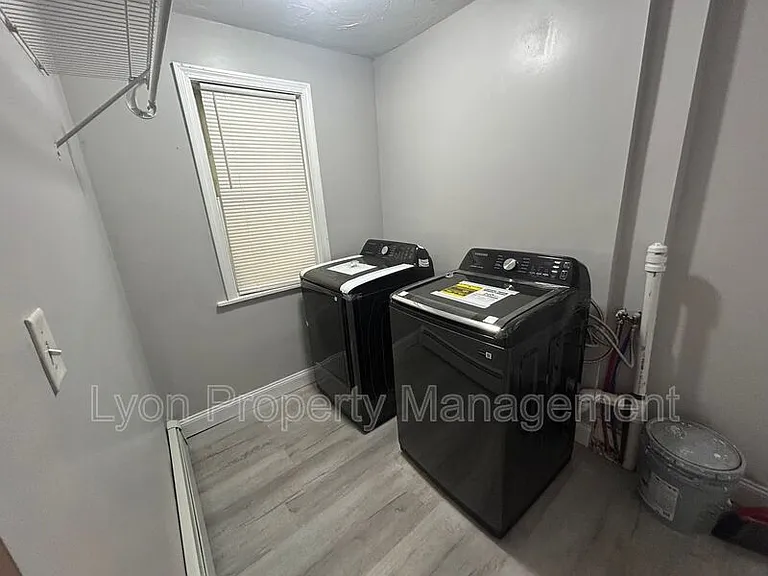 36 Boyle Ave — Photo 13
