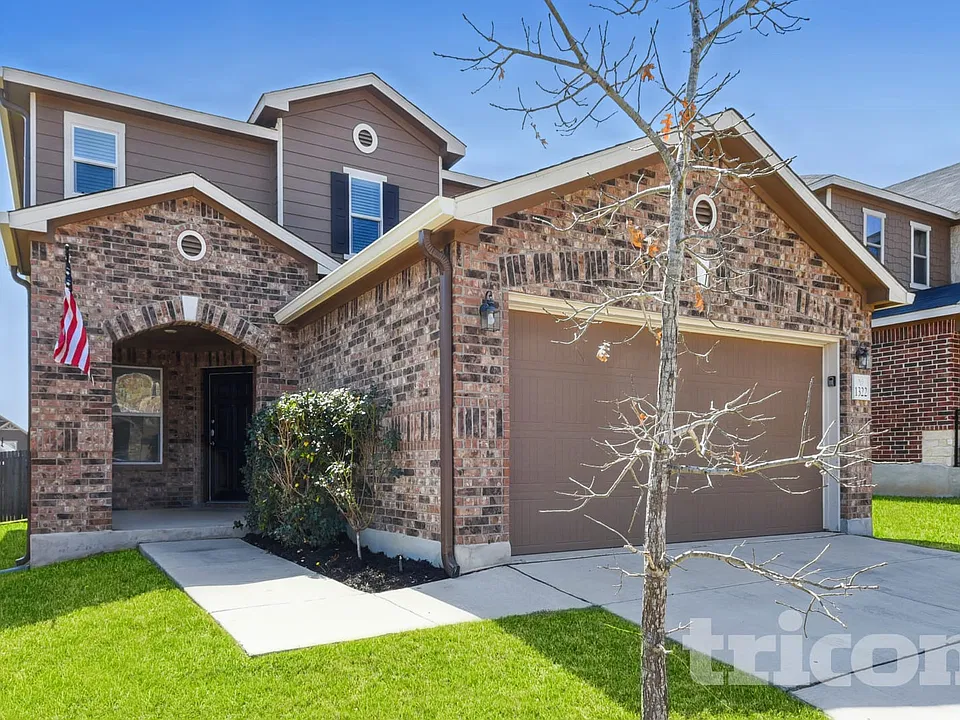1322 Blue Jay Ct