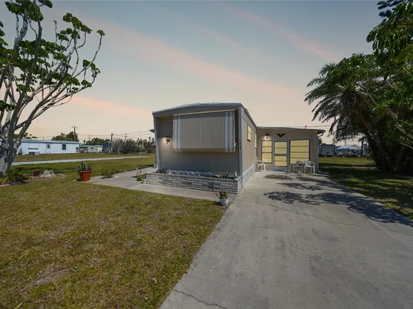 1407 Seagull Dr, Englewood, FL 34224