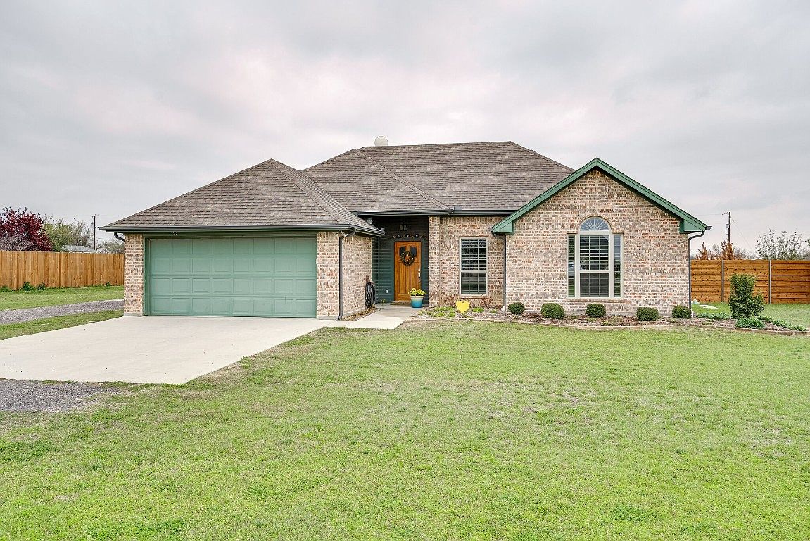 1191 Seaborn Rd, Ponder, TX 76259 | Zillow