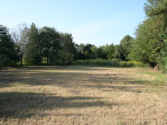 3rd image of 379 Binford Loop
