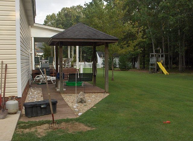 2nd image of 2351 Chaise Dr