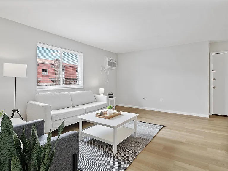 Rivertown Apartments — Photo 5
