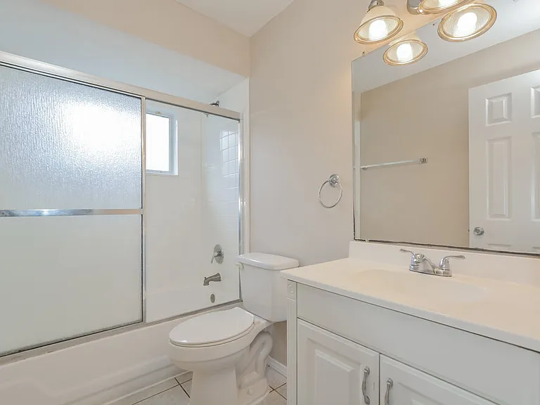 2726 Carlisle Ave — Photo 13
