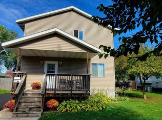 1239 Stuart St, Green Bay, WI 54301