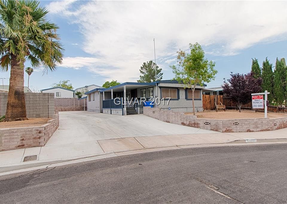 1st image of 1004 La Mesa Way