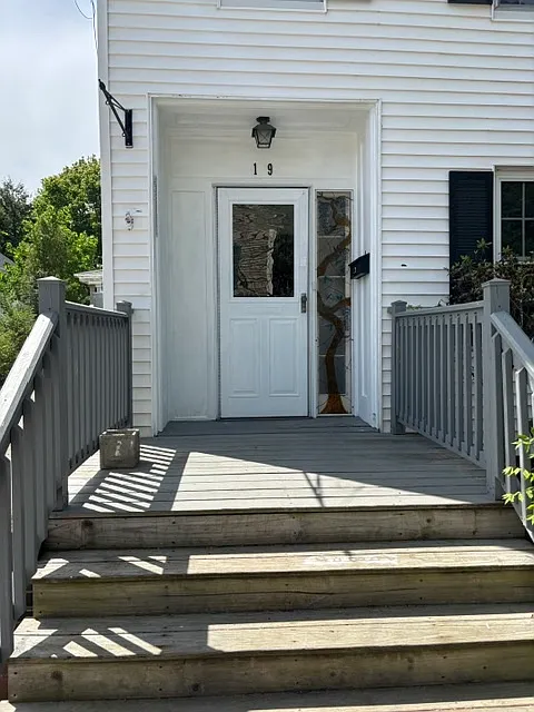 19 Lincoln St #1