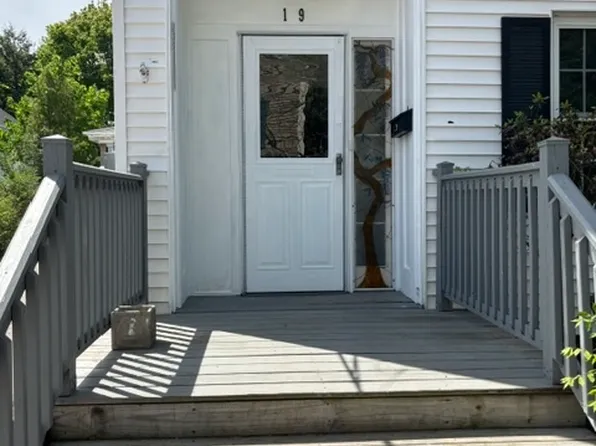 19 Lincoln St APT 1, Brunswick, ME 04011