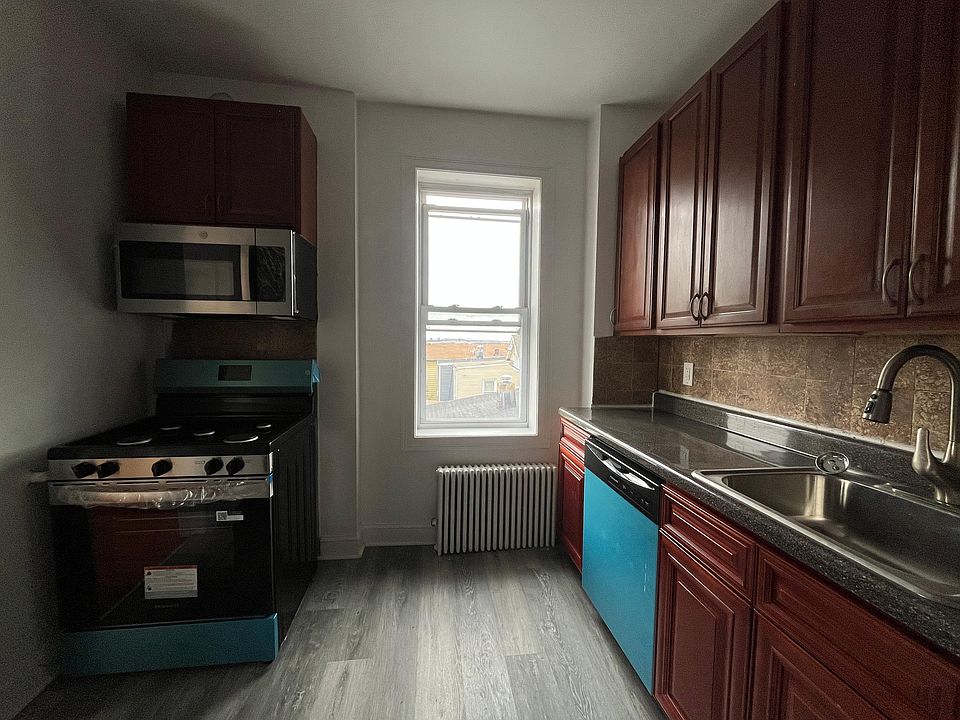 1st image of 77 McAdoo Ave #8E