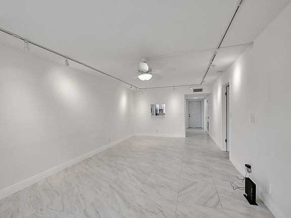 4th image of 10303 Sunrise Lakes Boulevard #107