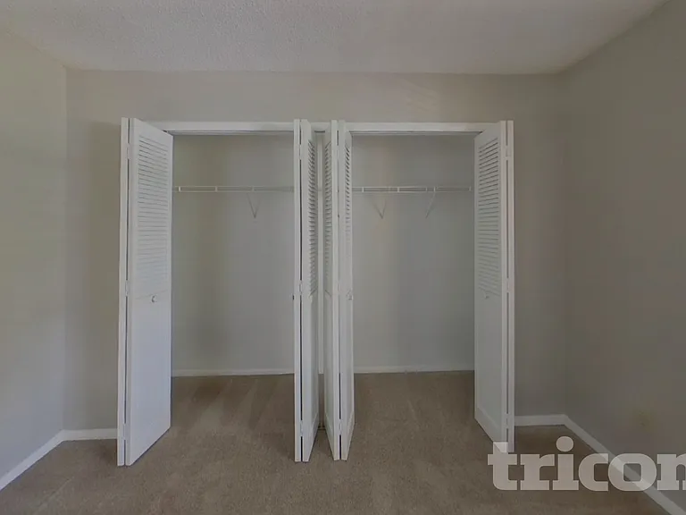 4739 Harpers Ferry Ln — Photo 12