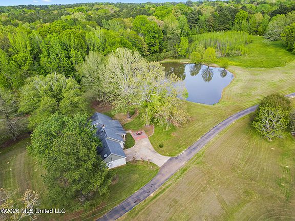 5th image of 277 Rocky Hill Rd