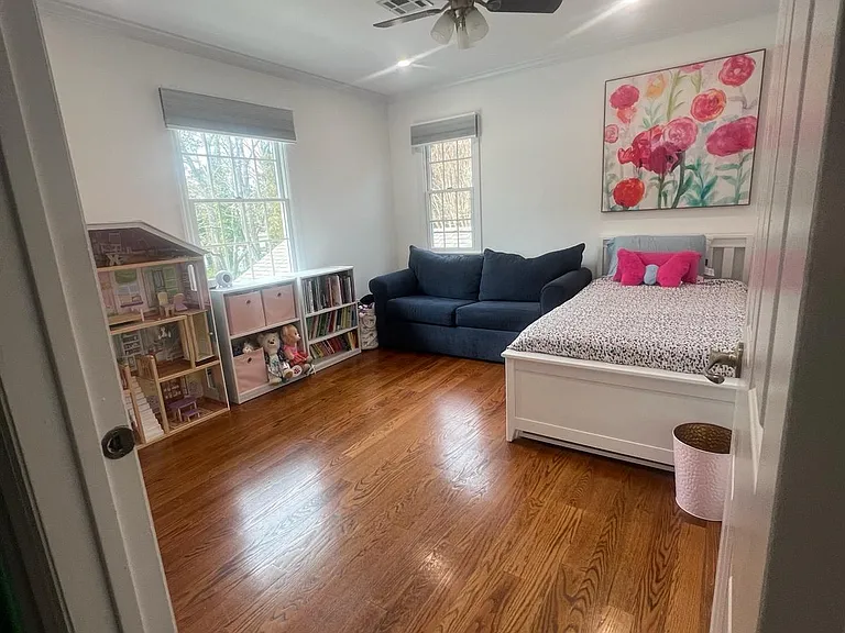 1578 N Bay Ave — Photo 48