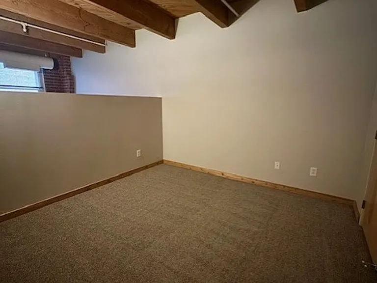 Bridgeview Apartments — Photo 18