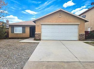 11913 Pepperwood St, Victorville, CA 92392