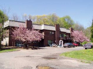 65 Meetinghouse Vlg #1, Meriden, CT 06450