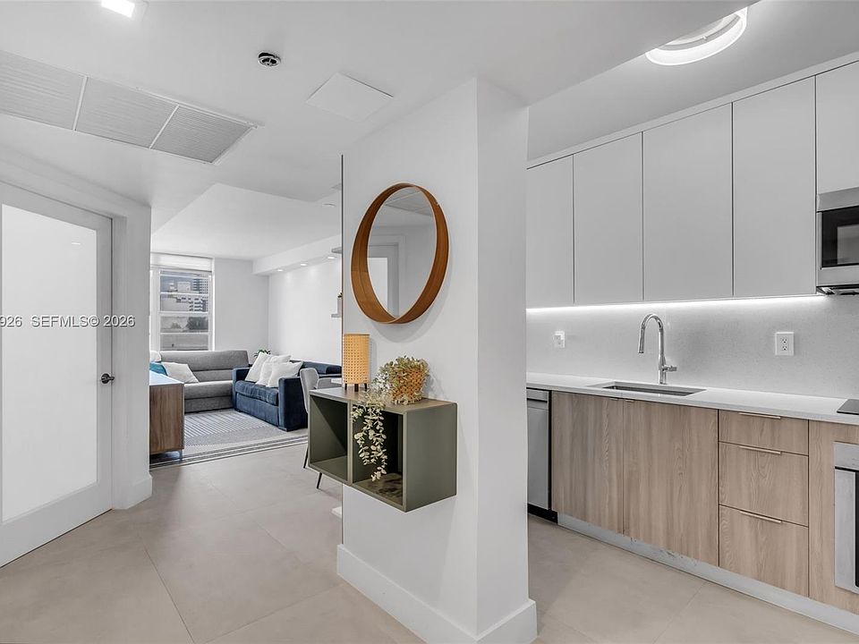 1st image of 100 Lincoln Rd #539
