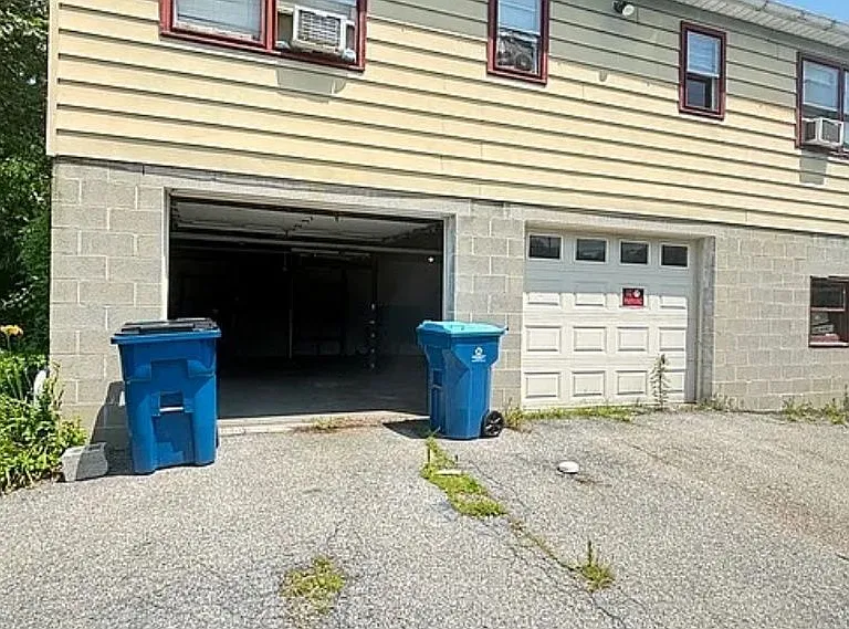 15 Froelich Ave — Photo 1