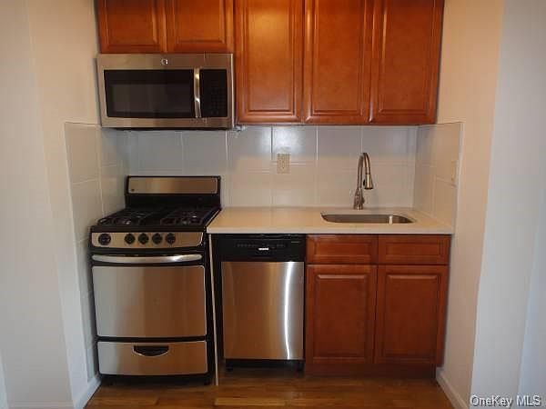 1st image of 110 Fisher Ave APT 6B