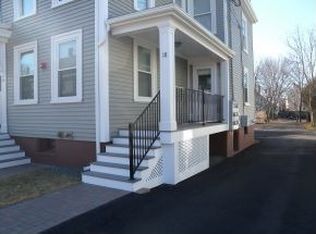 18 Columbia St, Portsmouth, NH 03801
