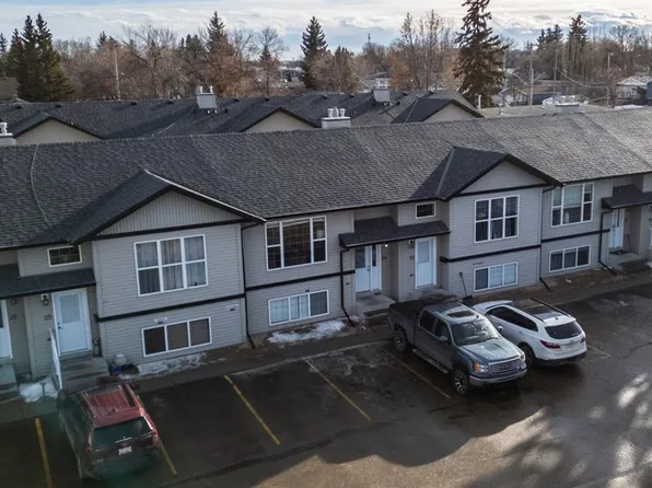 5302 N 47th St #24, Camrose, AB T4V 1K6