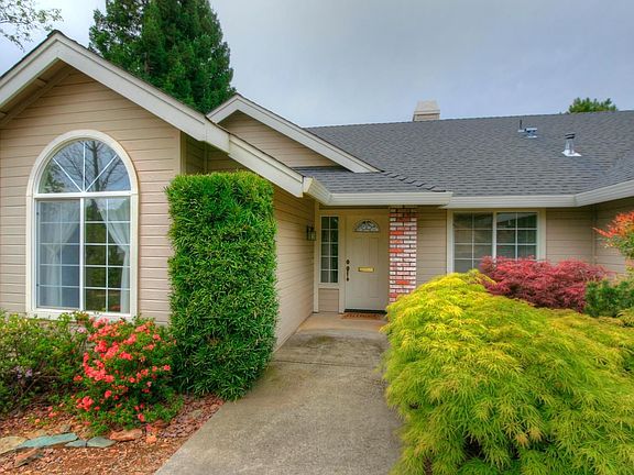 2nd image of 1025 Teal Ct