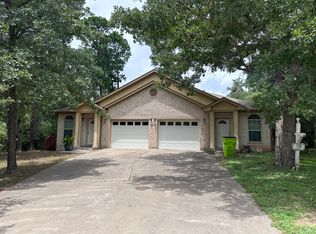 138 N Kanaio Dr APT A, Bastrop, TX 78602