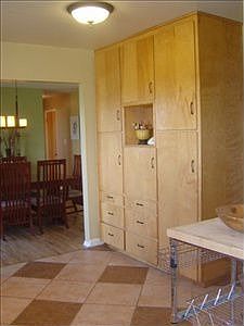 3rd image of 2606 S Hills Dr