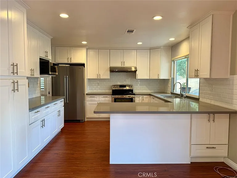 17313 Vickie Ave — Photo 4