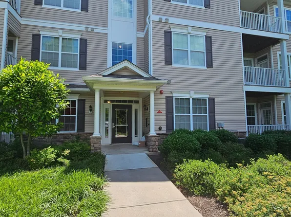 617 Timberlake Dr, Trenton, NJ 08618